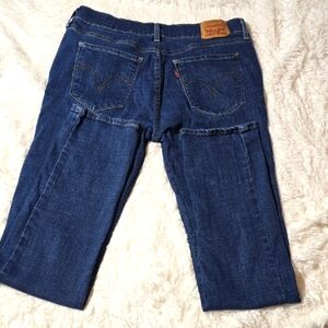 Womem' Straight Leg Levi's